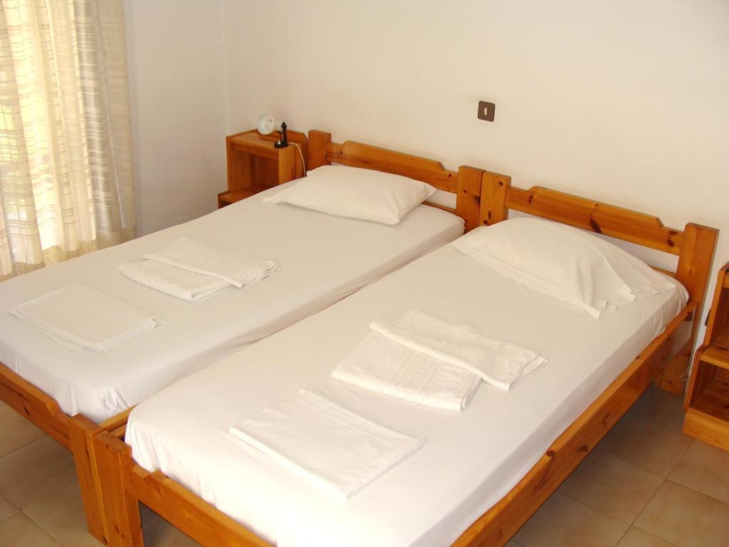 Hotel Aris Methoni  Exterior photo