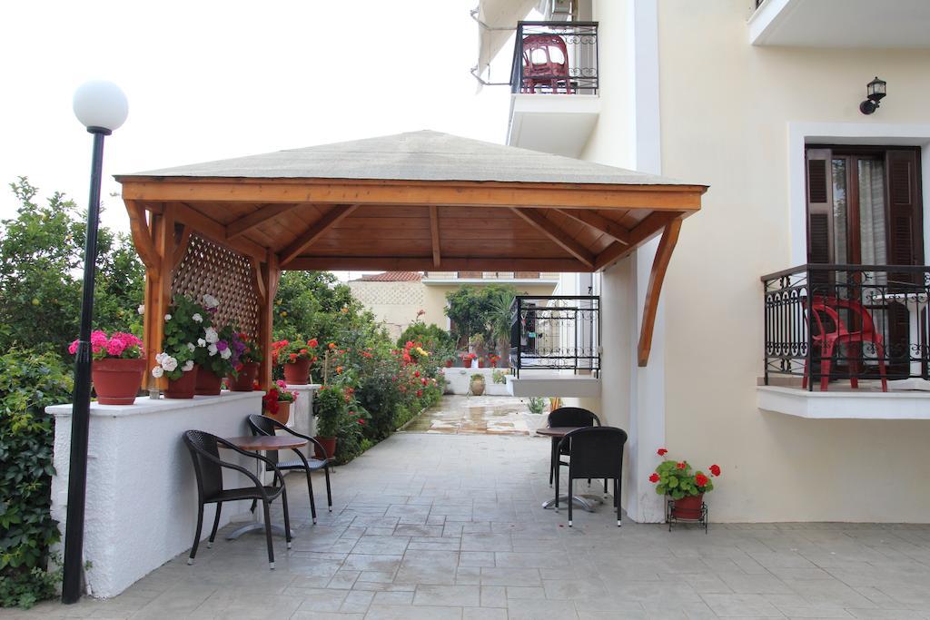 Hotel Aris Methoni  Exterior photo